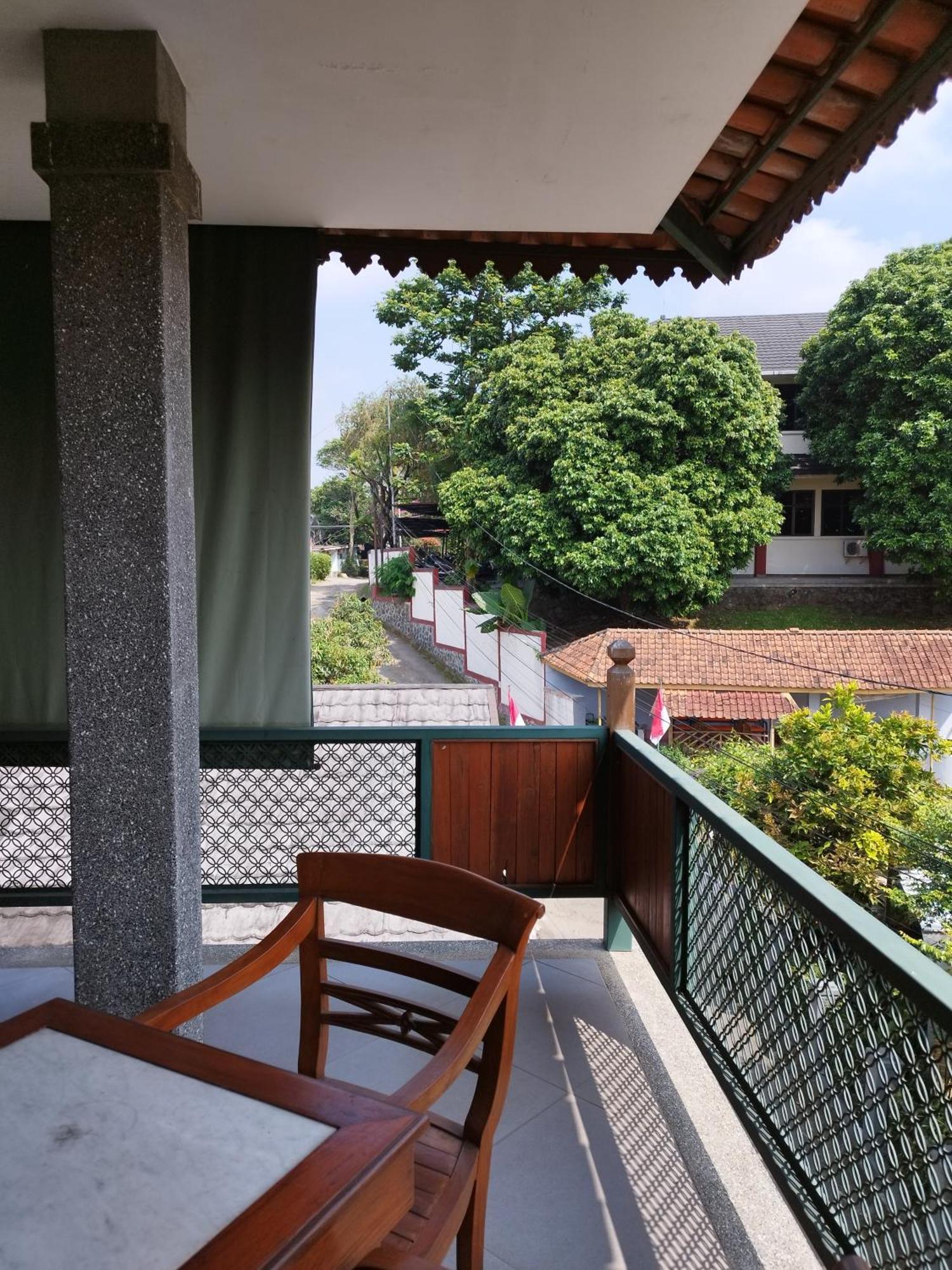 Dalem Arum Bandung Eksteriør bilde